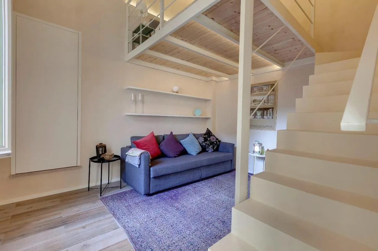 Central Berchet With Terrace And Private Entrance Apartment Florence 0*,