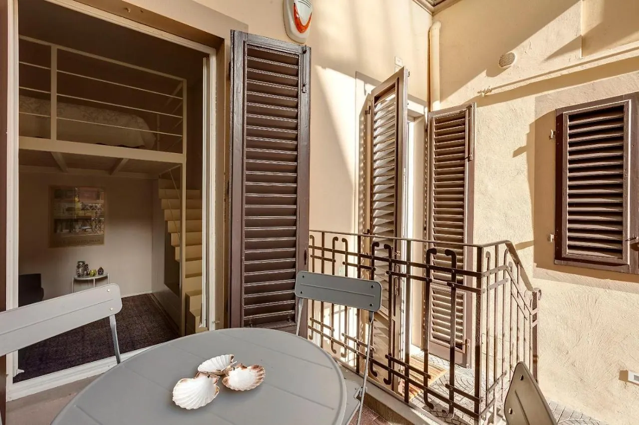 Central Berchet With Terrace And Private Entrance Apartment Florence 0*,  Italy