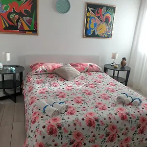 Apartment Pretty, Florence