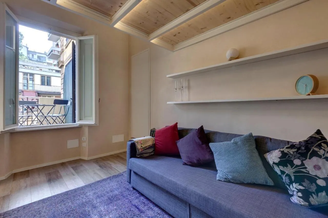 Central Berchet With Terrace And Private Entrance Apartment Florence Italy